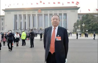 全国人大代表、pg麻将胡了董事长焦云带来5份建言，，，，，，，，建议对东北企业开启上视装绿色通路”